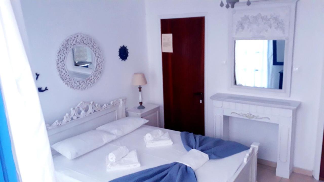 Christos Rooms Palaiochora Exterior photo