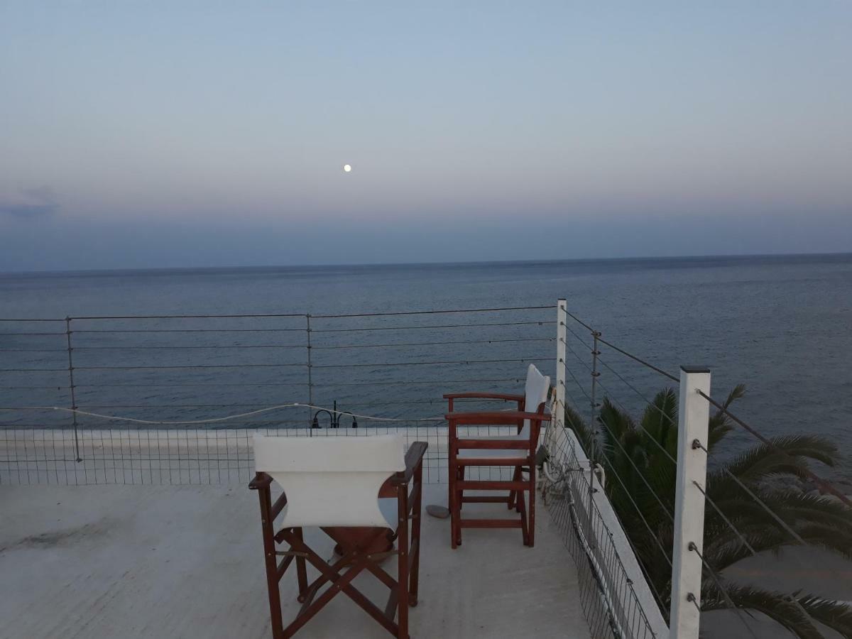 Christos Rooms Palaiochora Exterior photo