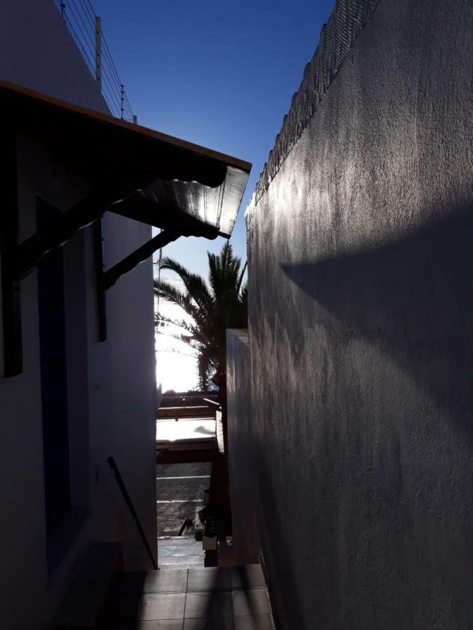 Christos Rooms Palaiochora Exterior photo
